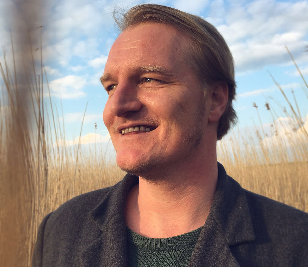 Gerard De Jong: "Bildt hizkuntzari literatura gaitasuna aitortu nahi diot”